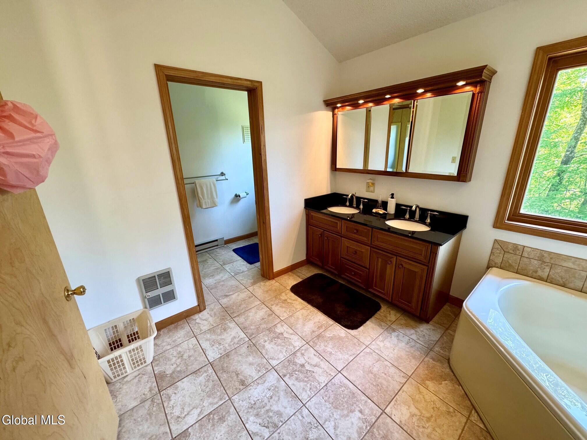 17 Ridgecrest Way Whitehall NY 12887
