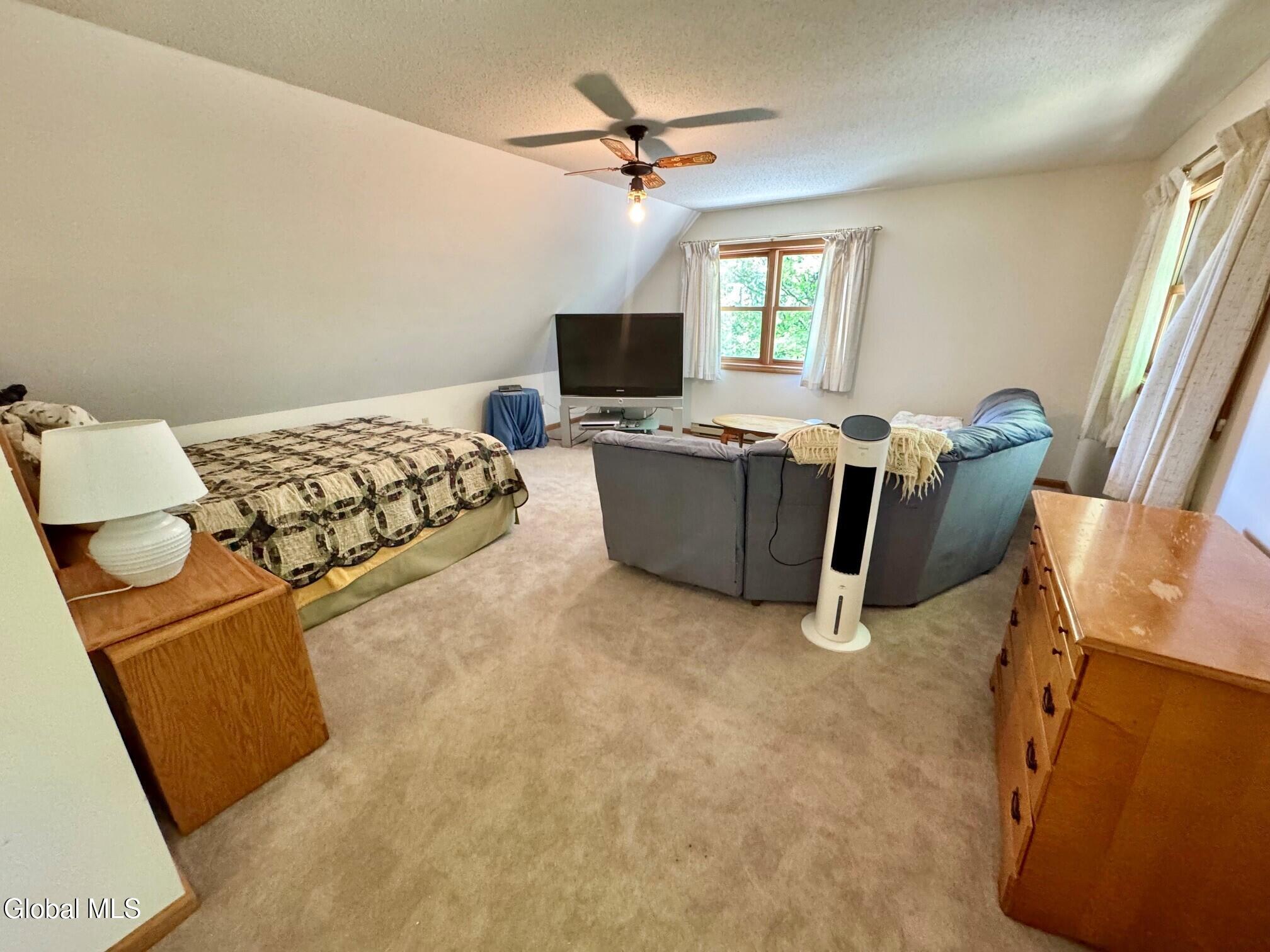 17 Ridgecrest Way Whitehall NY 12887