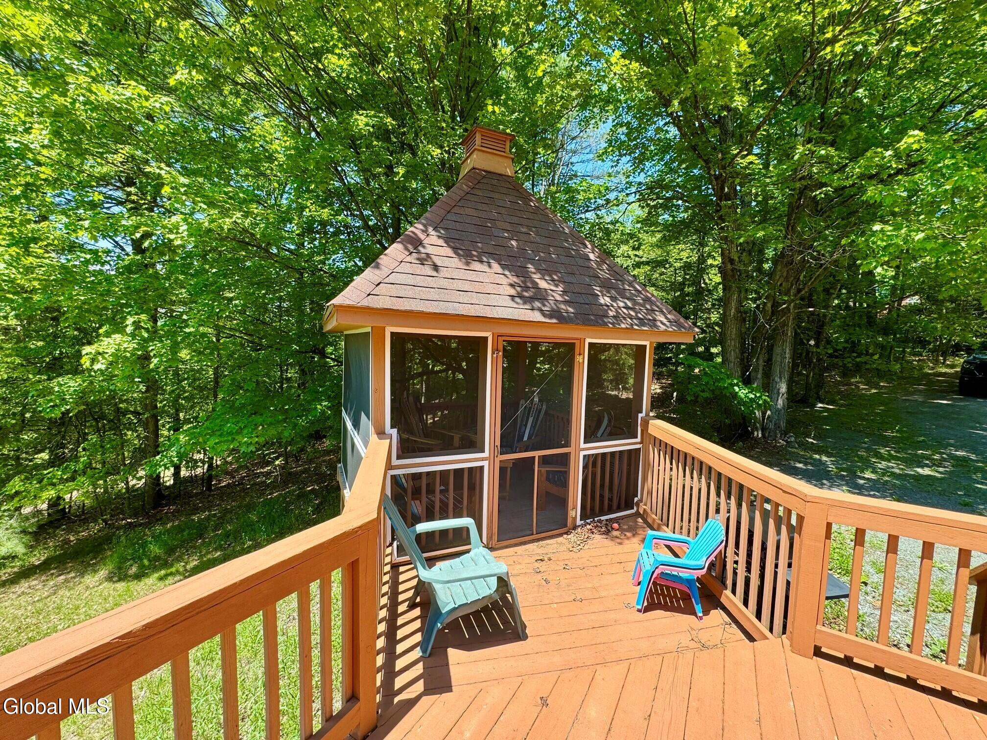 17 Ridgecrest Way Whitehall NY 12887