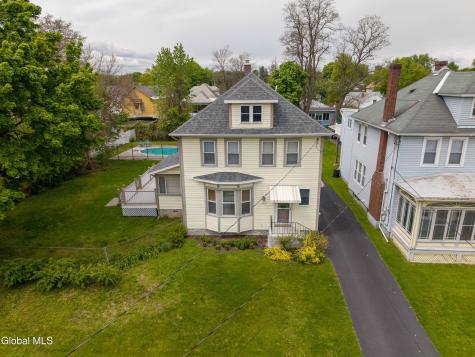 111 Hollywood Avenue Albany NY 12208