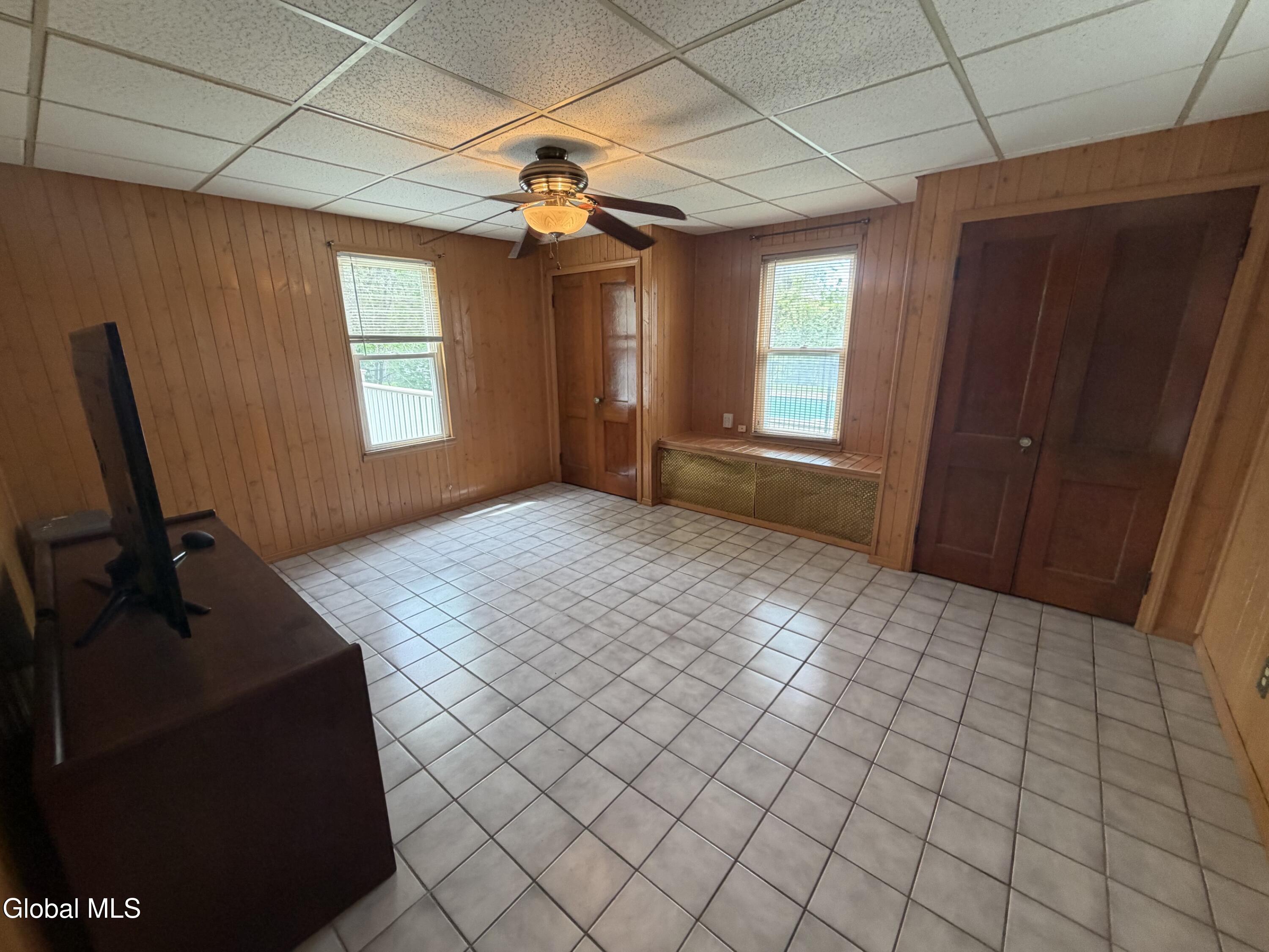 111 Hollywood Avenue Albany NY 12208
