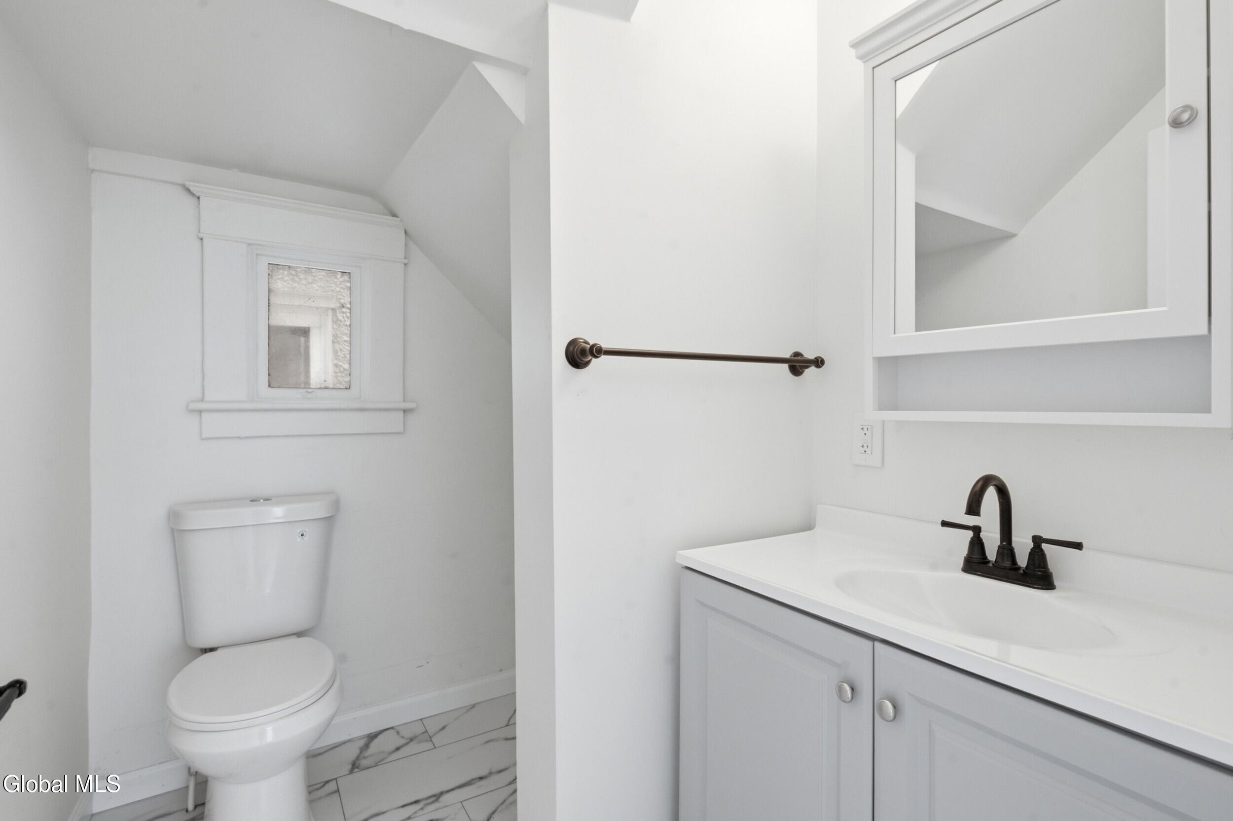 423 Bedford Road Schenectady NY 12308