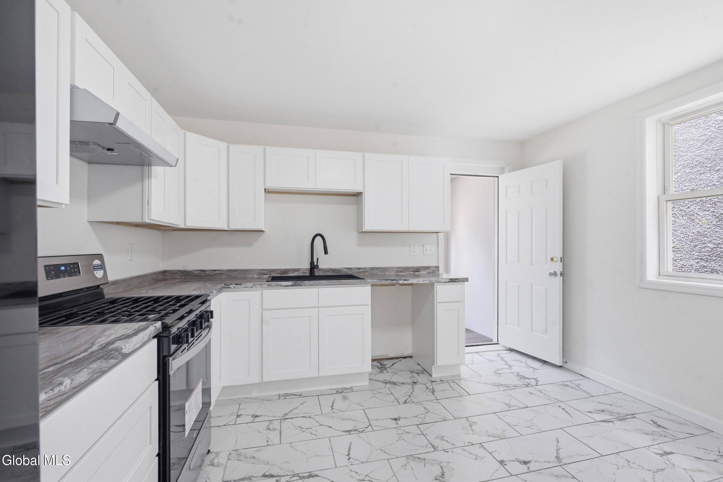 423 Bedford Road Schenectady NY 12308