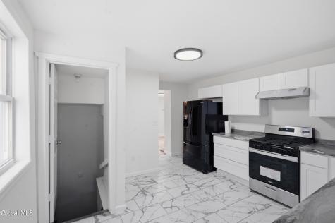 423 Bedford Road Schenectady NY 12308