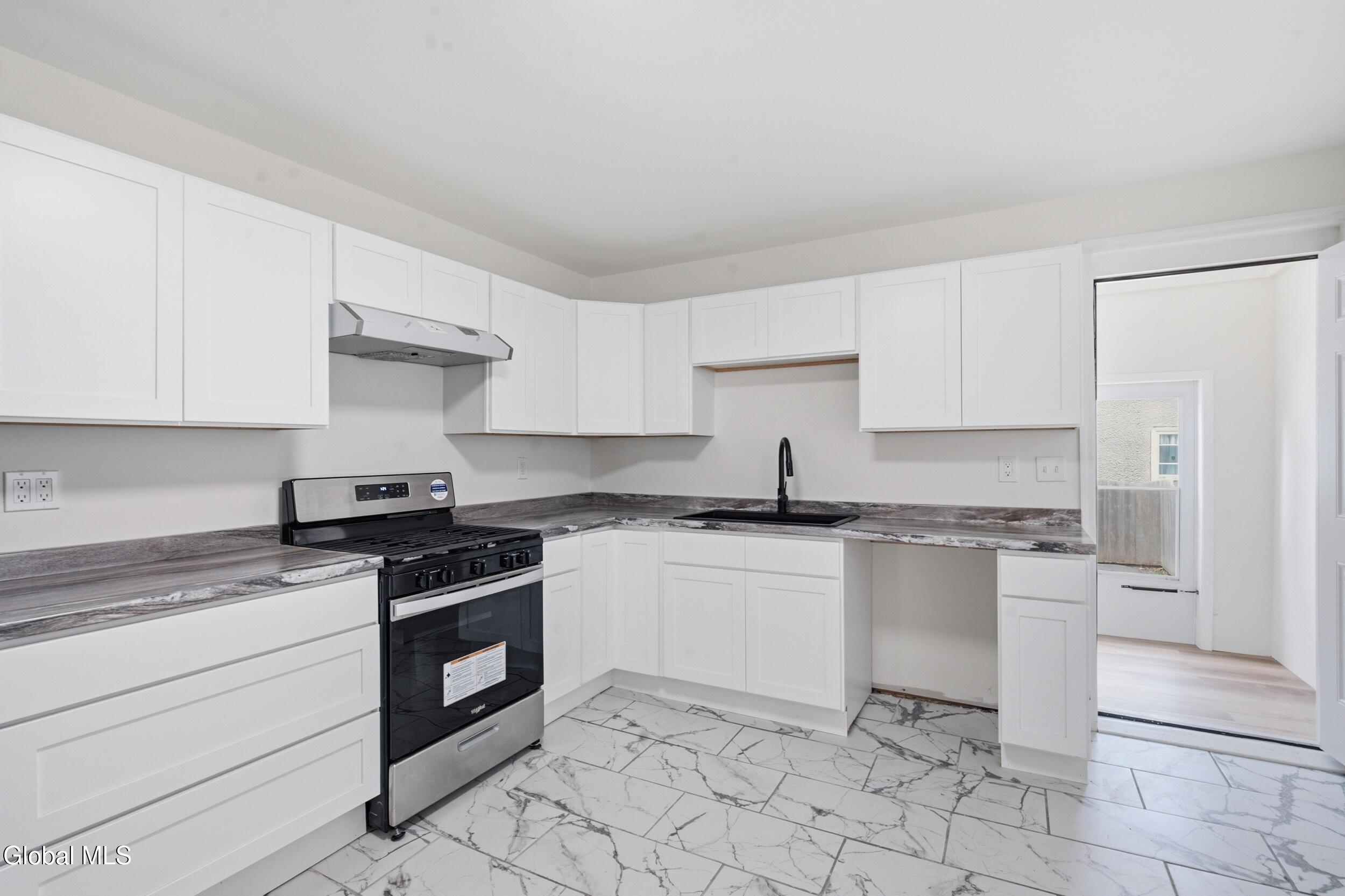 423 Bedford Road Schenectady NY 12308