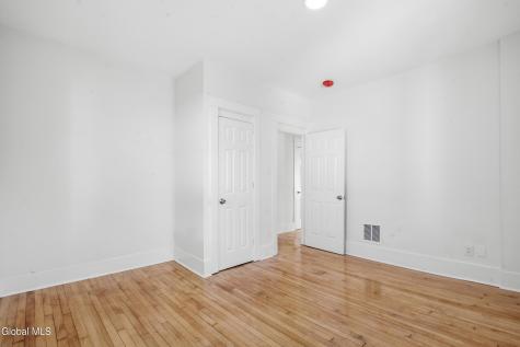 423 Bedford Road Schenectady NY 12308