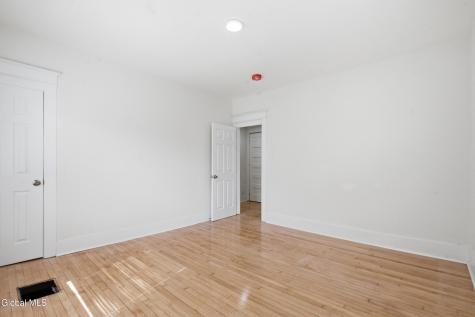 423 Bedford Road Schenectady NY 12308