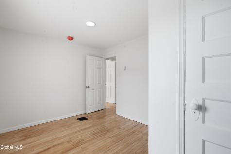 423 Bedford Road Schenectady NY 12308