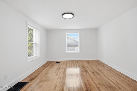 423 Bedford Road Schenectady NY 12308