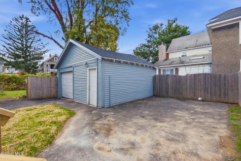 423 Bedford Road Schenectady NY 12308