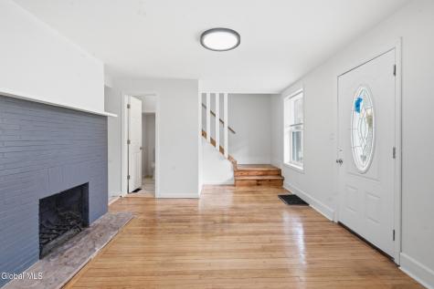 423 Bedford Road Schenectady NY 12308