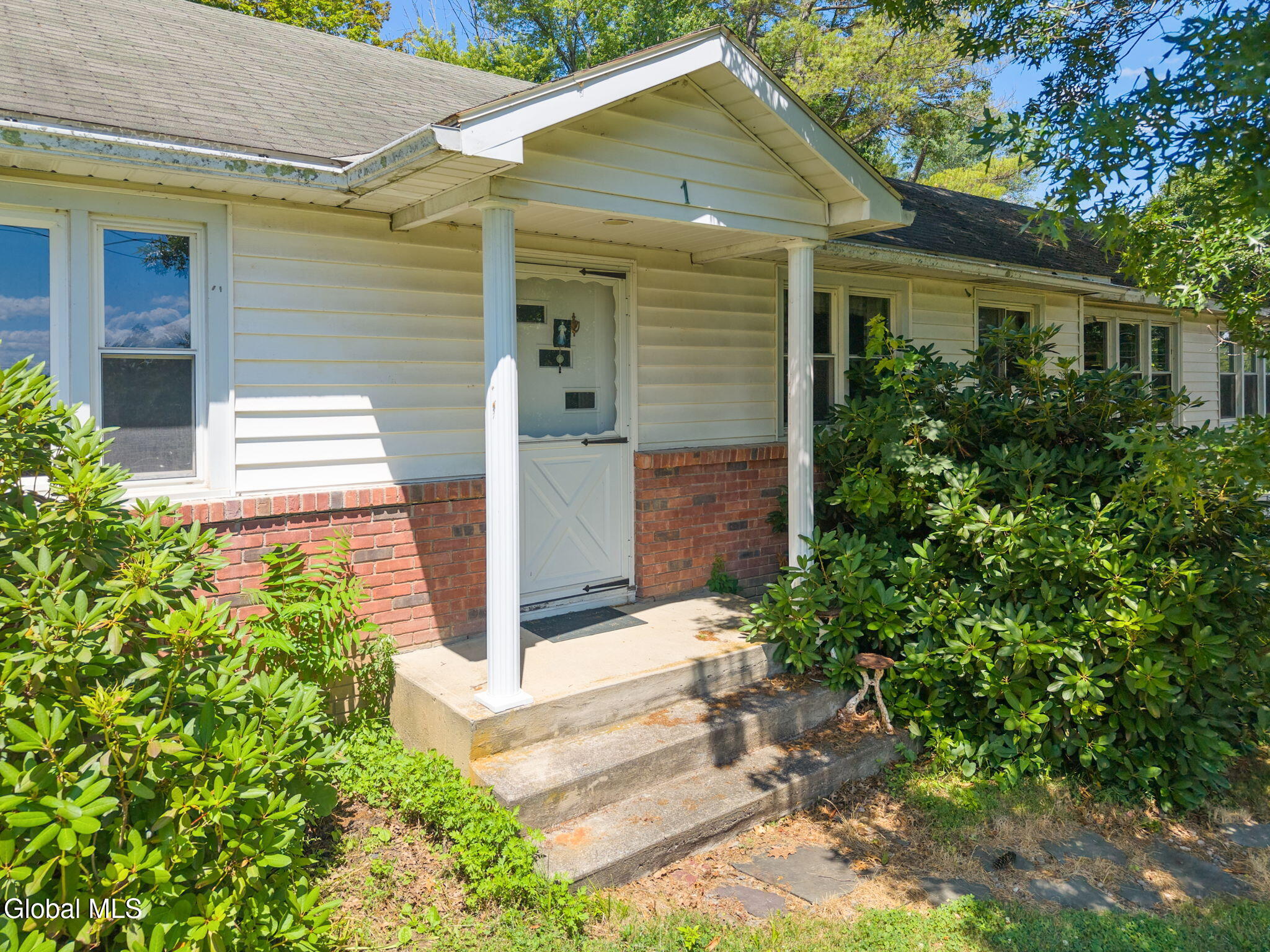 1 White Birch Lane New Baltimore NY 12192