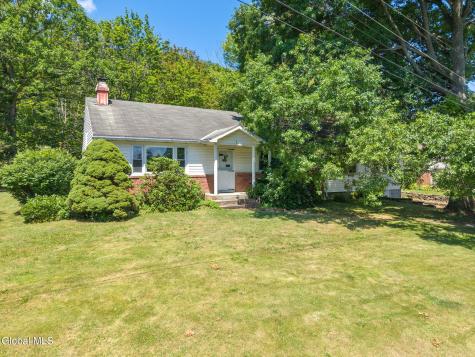 1 White Birch Lane New Baltimore NY 12192
