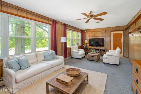 1 White Birch Lane New Baltimore NY 12192