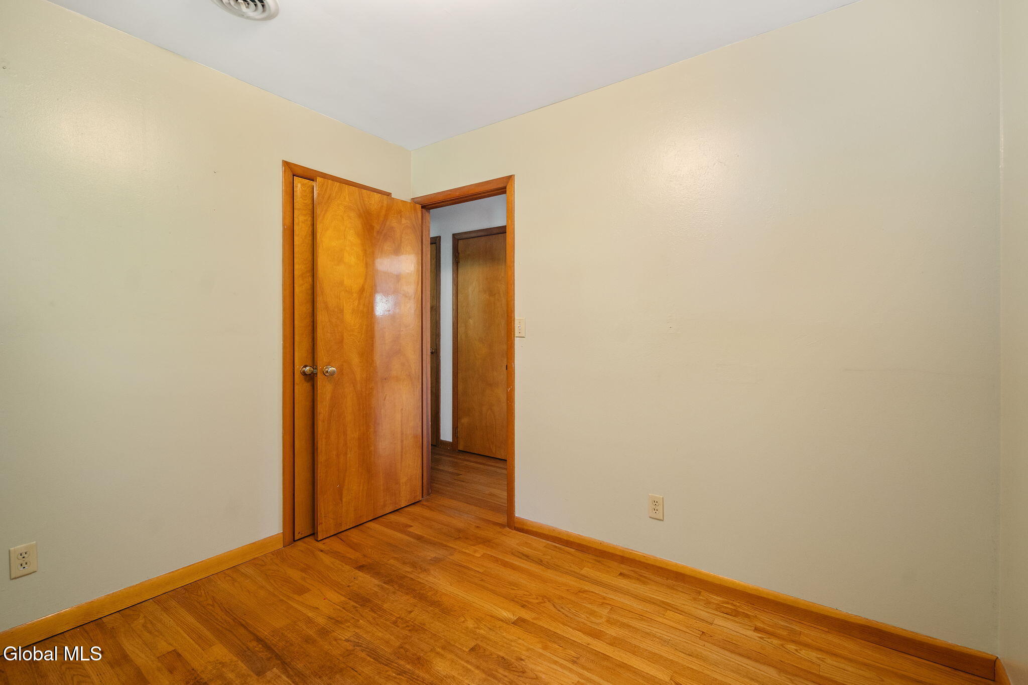 1 White Birch Lane New Baltimore NY 12192