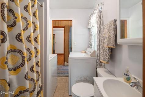 1 White Birch Lane New Baltimore NY 12192