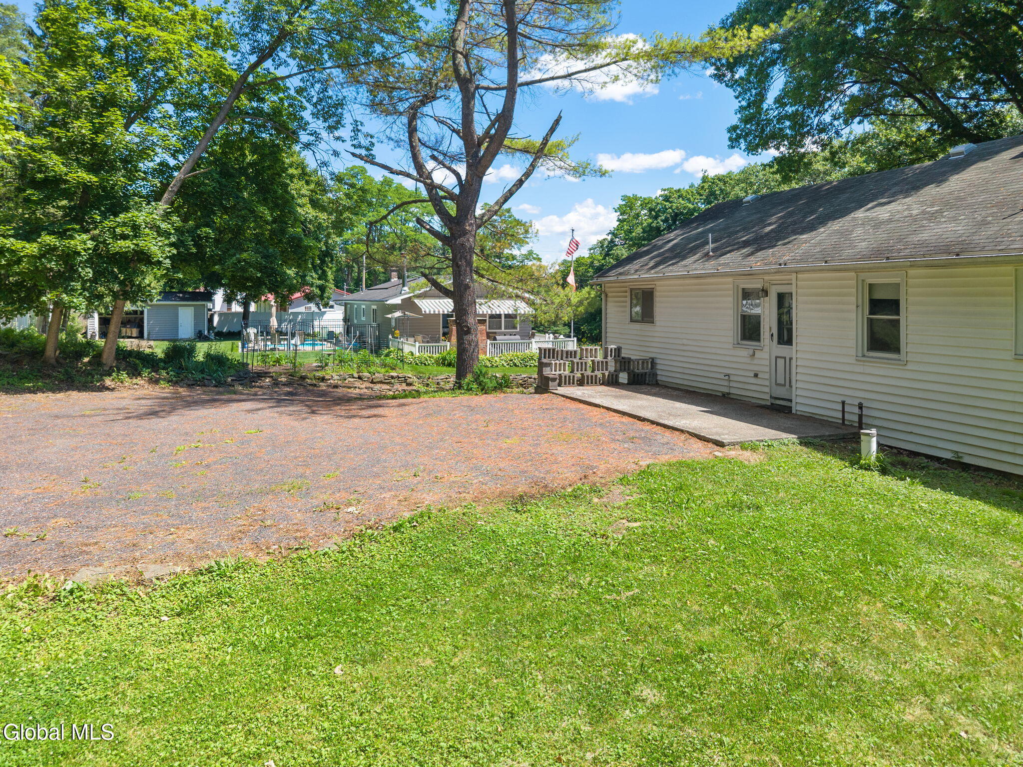 1 White Birch Lane New Baltimore NY 12192