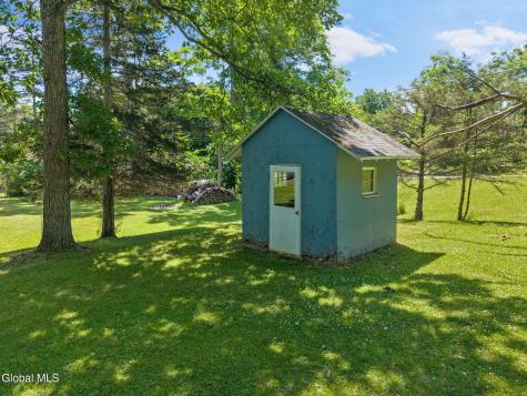 1 White Birch Lane New Baltimore NY 12192
