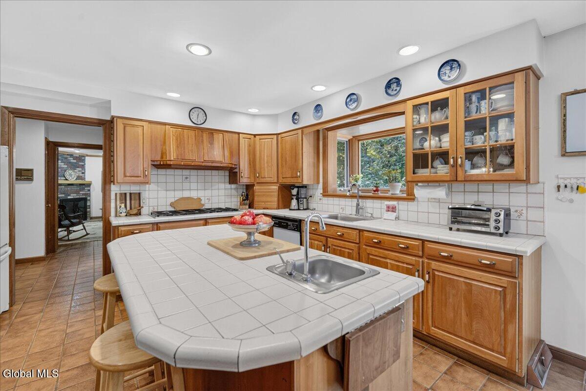 60 Hillcrest Lane Saratoga Springs NY 12866