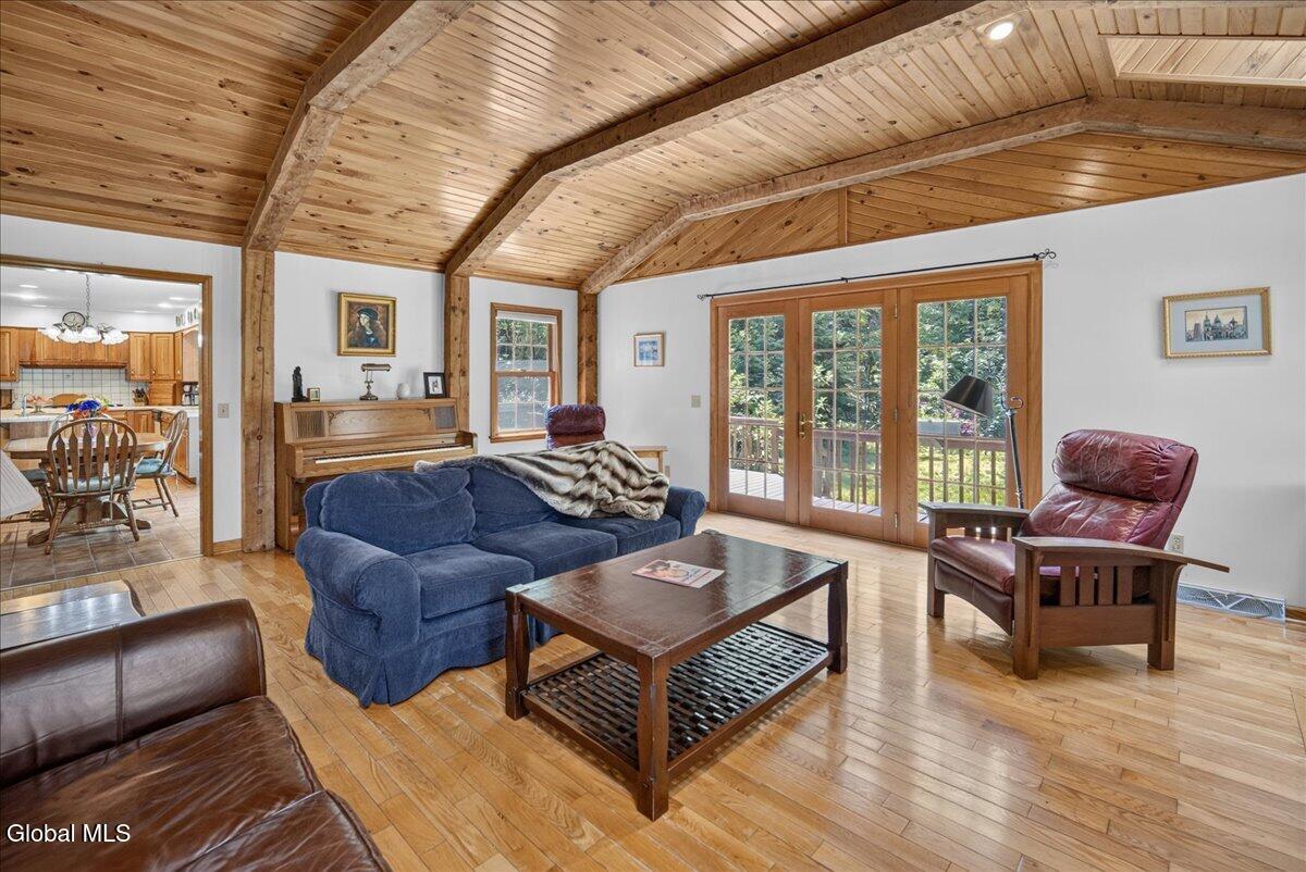 60 Hillcrest Lane Saratoga Springs NY 12866