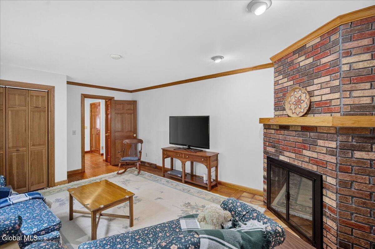 60 Hillcrest Lane Saratoga Springs NY 12866