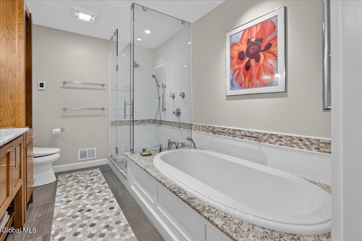 60 Hillcrest Lane Saratoga Springs NY 12866