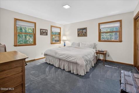 60 Hillcrest Lane Saratoga Springs NY 12866
