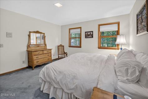 60 Hillcrest Lane Saratoga Springs NY 12866