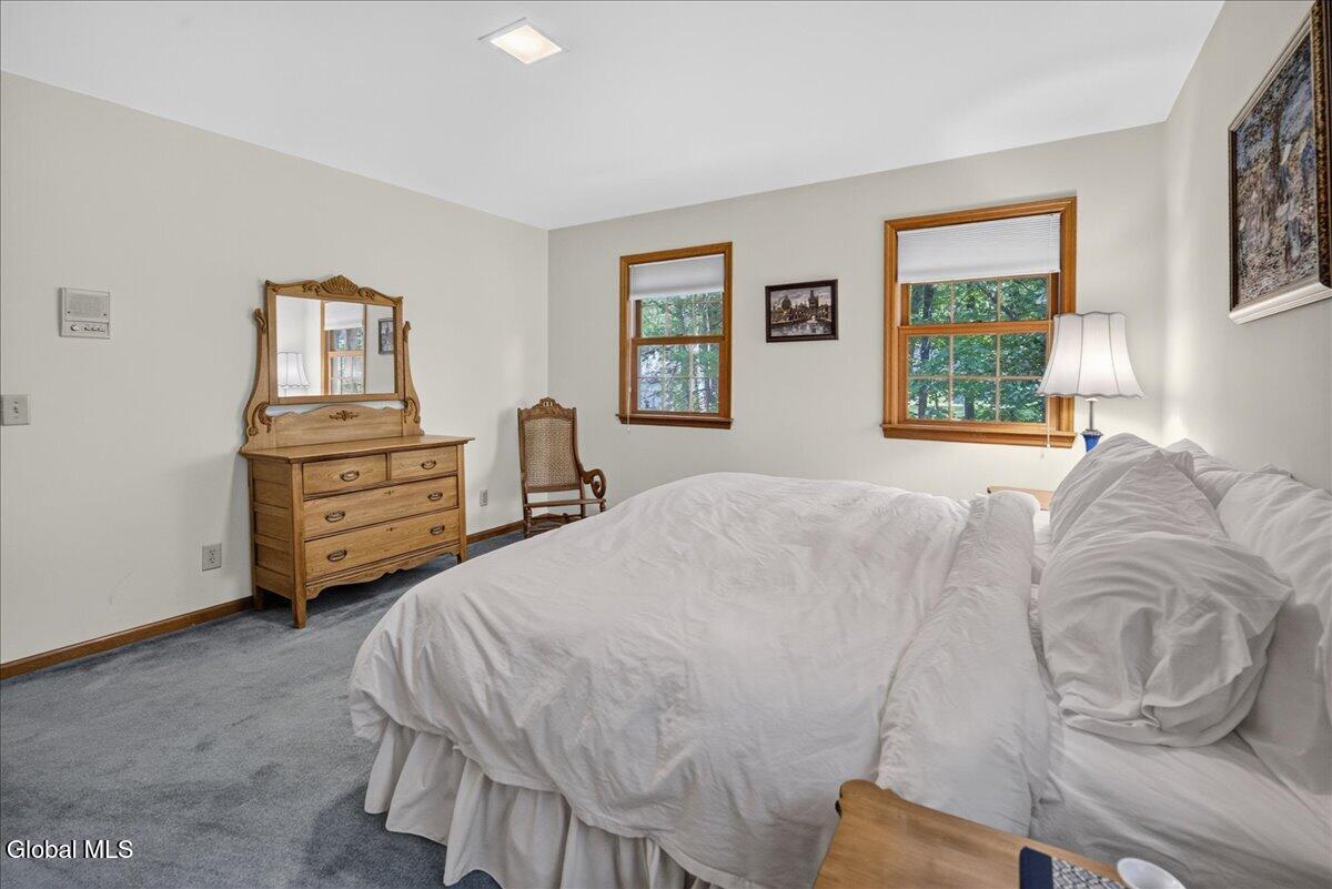 60 Hillcrest Lane Saratoga Springs NY 12866