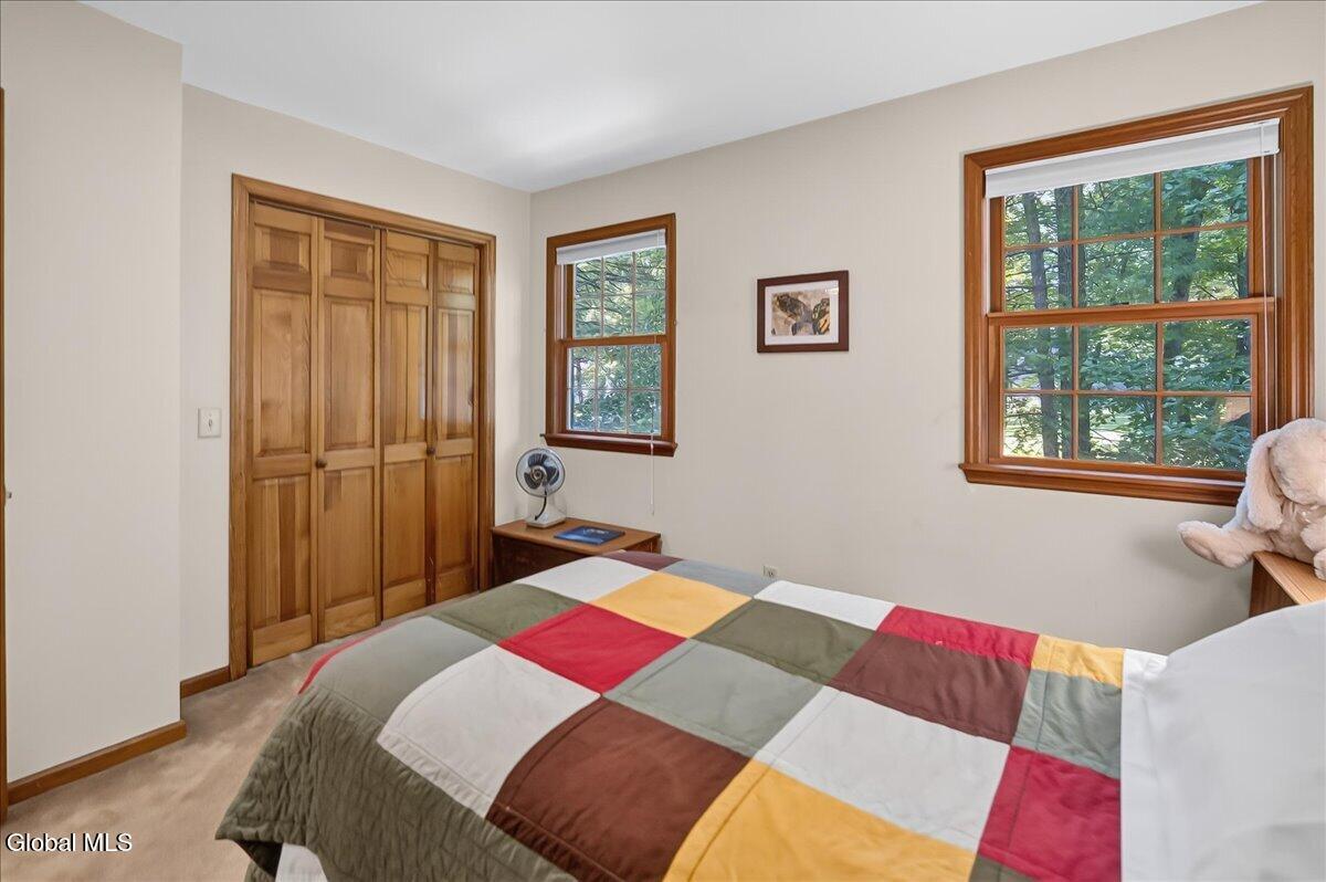 60 Hillcrest Lane Saratoga Springs NY 12866