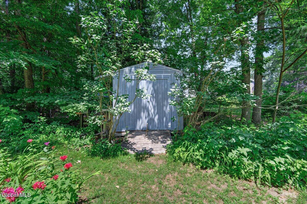 60 Hillcrest Lane Saratoga Springs NY 12866