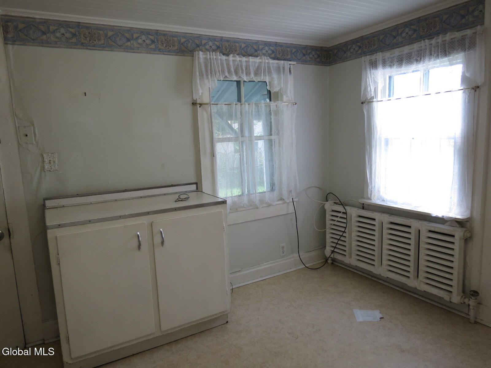 805 4th Avenue Troy NY 12182
