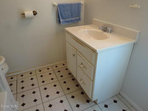 805 4th Avenue Troy NY 12182