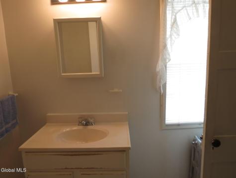 805 4th Avenue Troy NY 12182