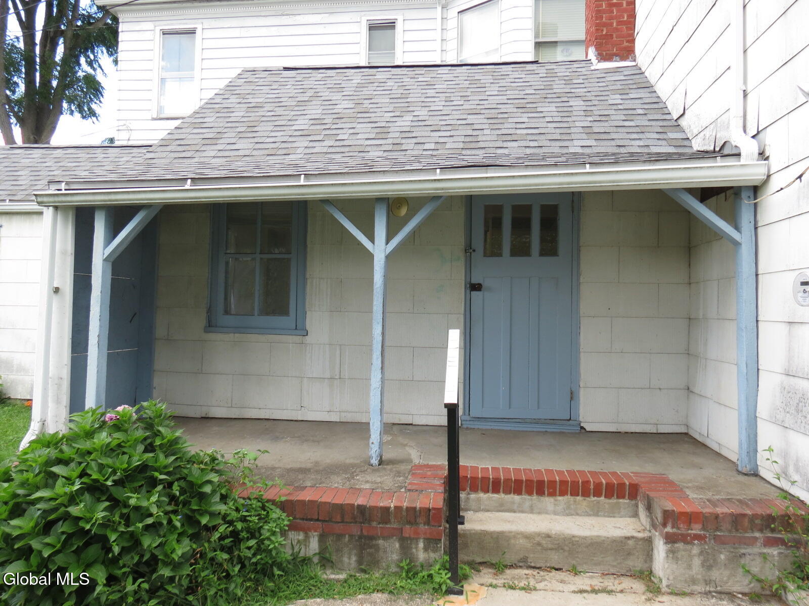 805 4th Avenue Troy NY 12182