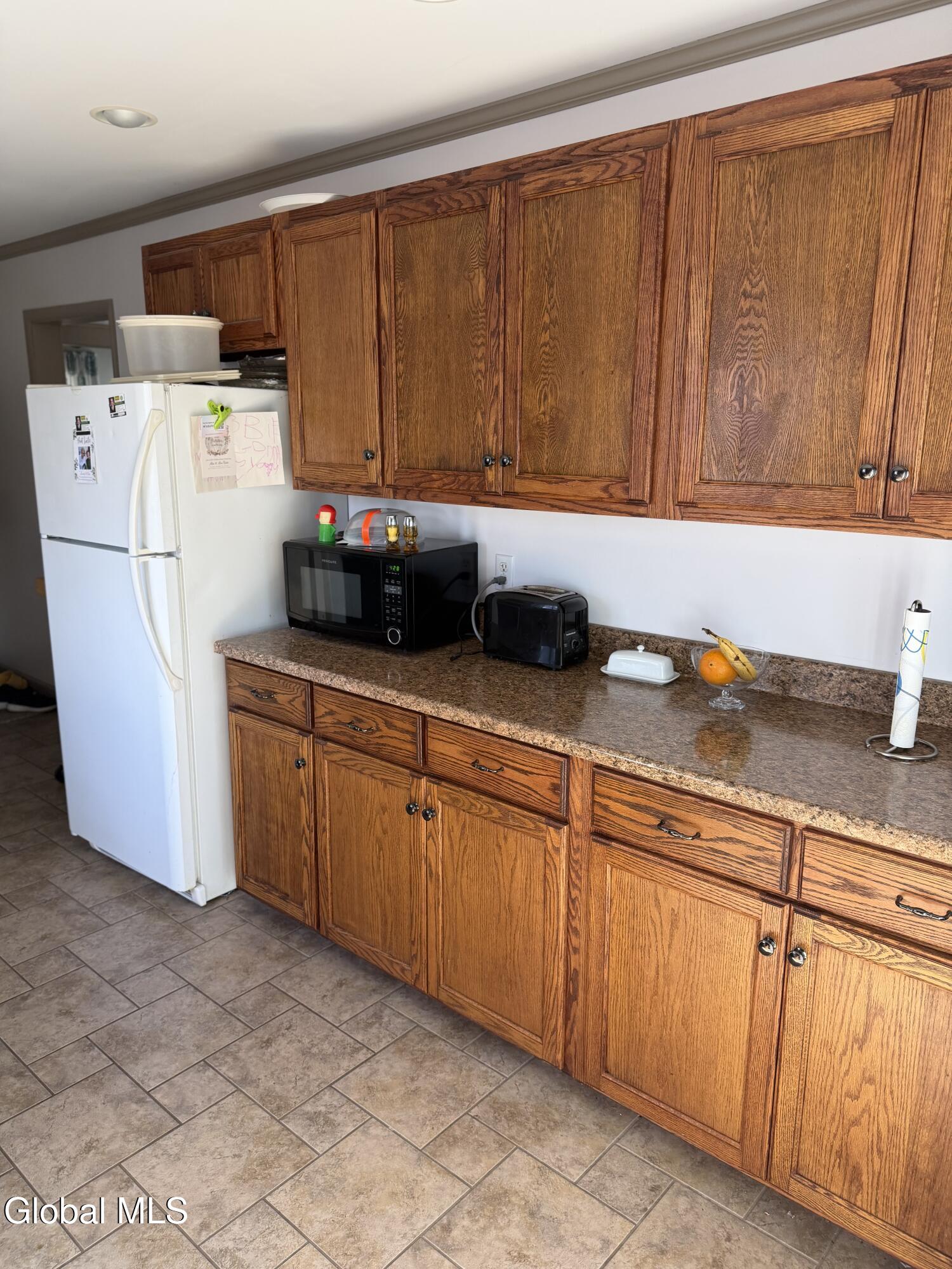 835 Dean Street Schenectady NY 12309