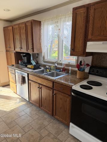 835 Dean Street Schenectady NY 12309