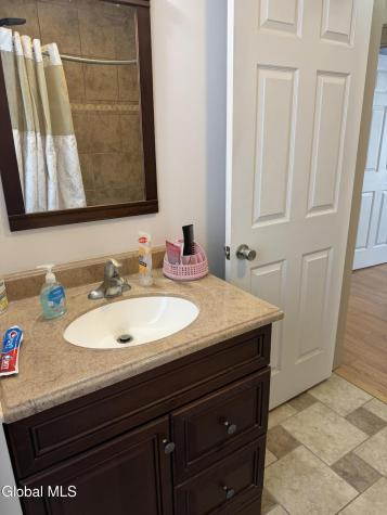 835 Dean Street Schenectady NY 12309