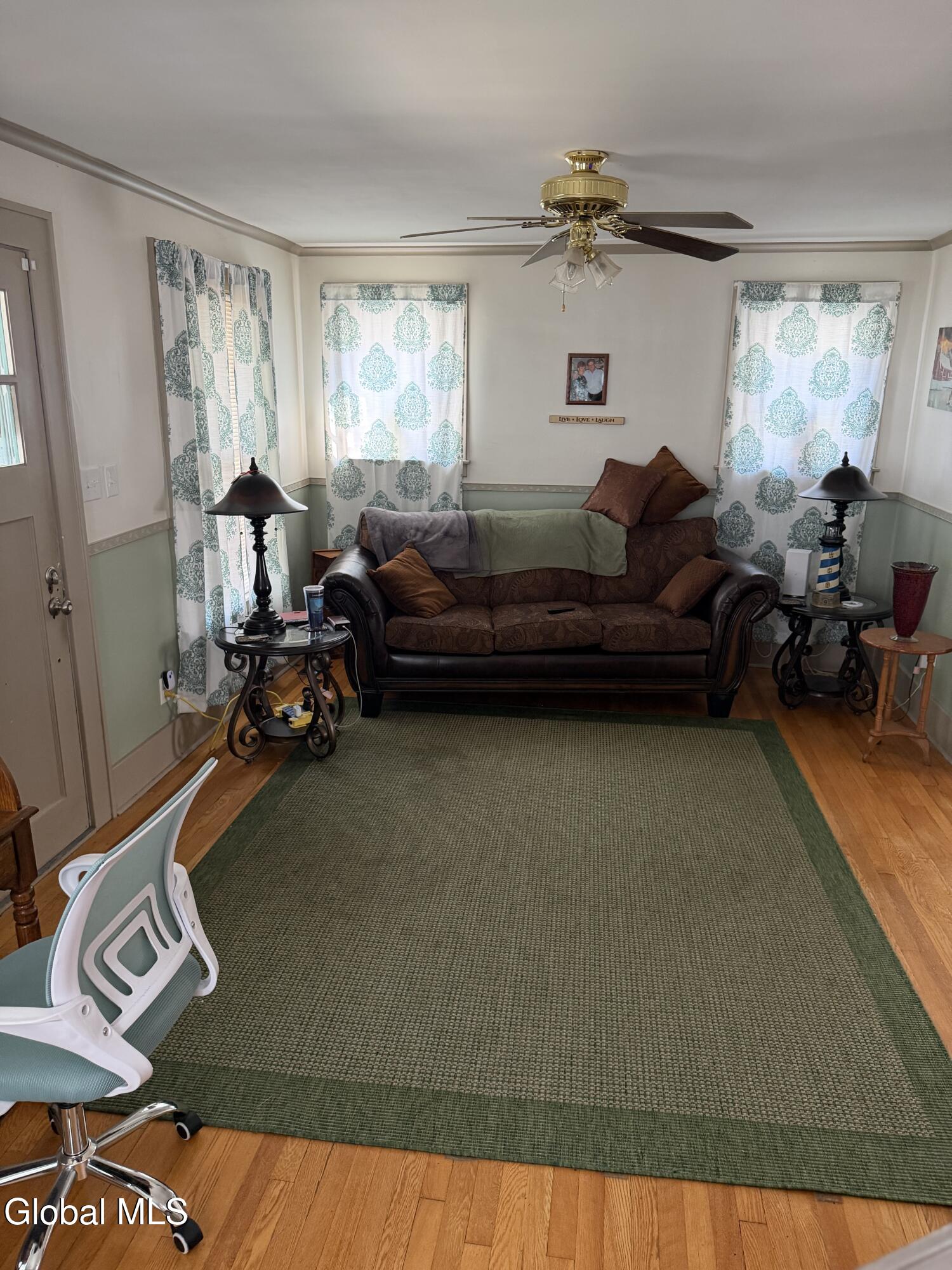 835 Dean Street Schenectady NY 12309