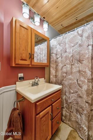 206 South Road Cropseyville NY 12052