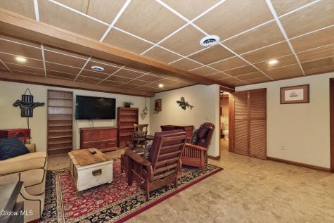 206 South Road Cropseyville NY 12052