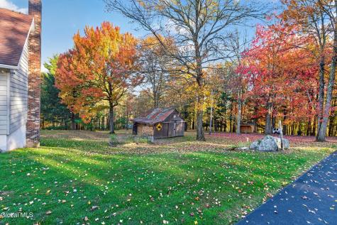 206 South Road Cropseyville NY 12052
