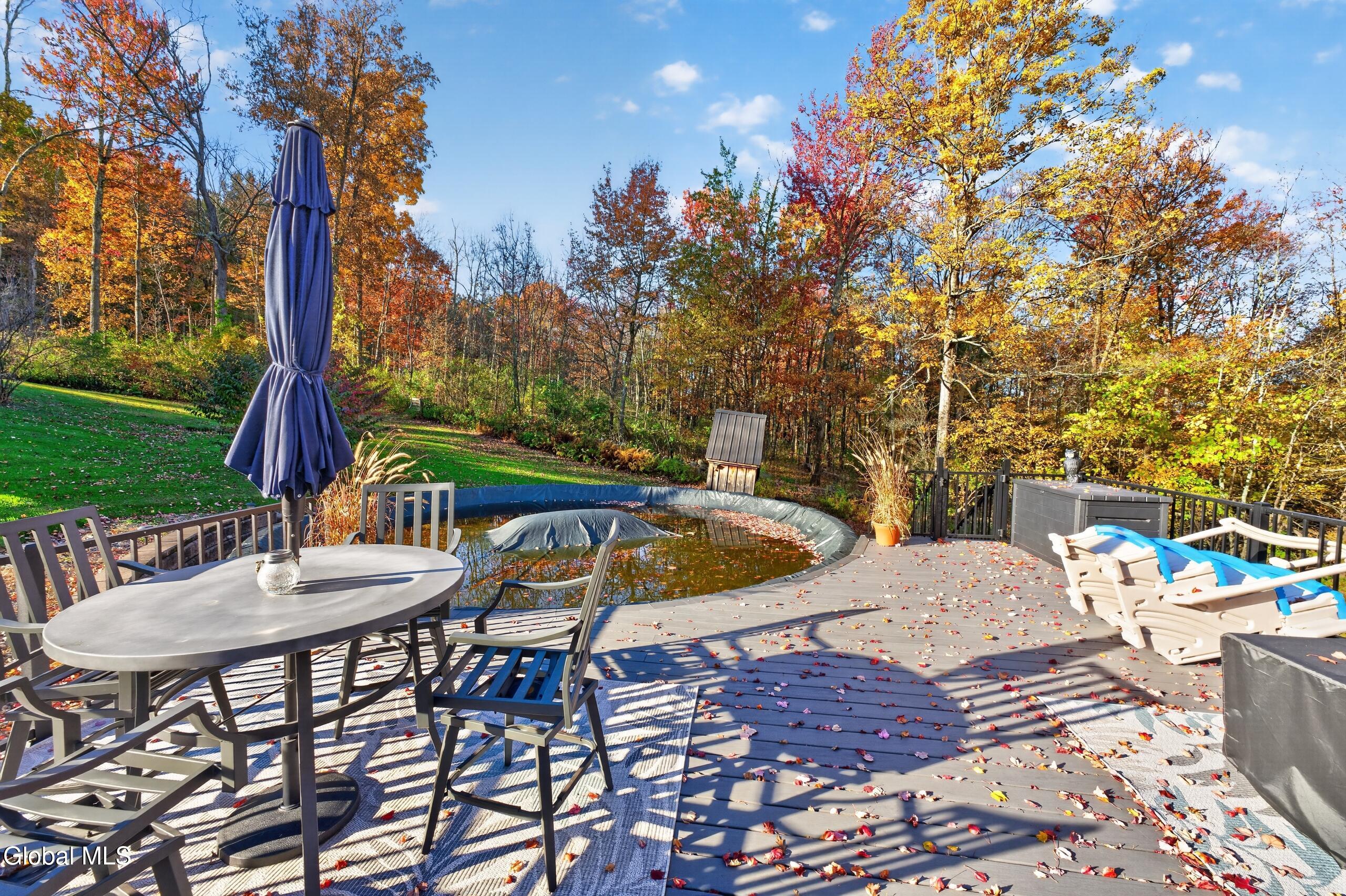 206 South Road Cropseyville NY 12052