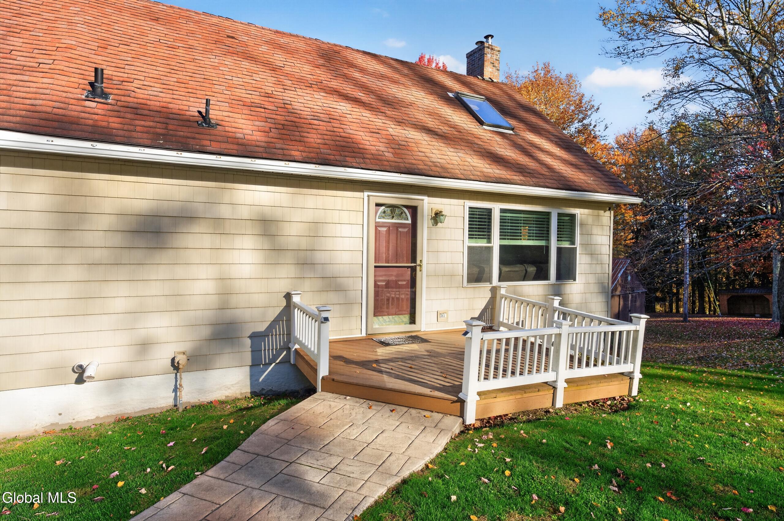 206 South Road Cropseyville NY 12052