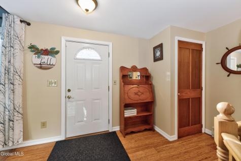 206 South Road Cropseyville NY 12052