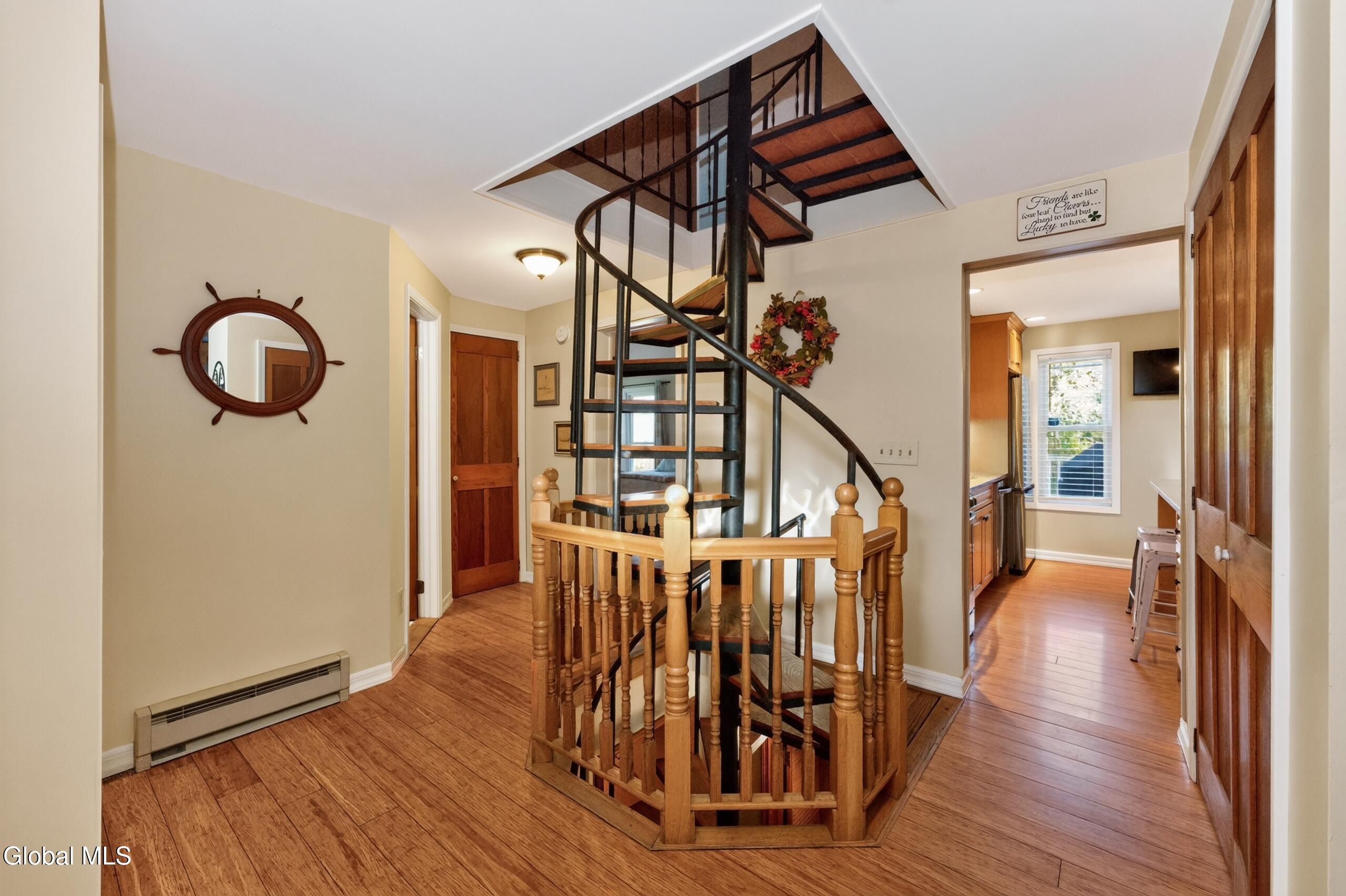 206 South Road Cropseyville NY 12052