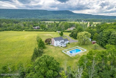 6020 Gardner Road Altamont NY 12009