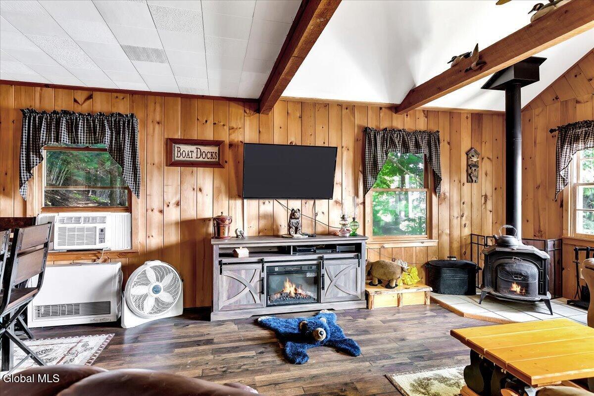 1475 N Shore Road Day NY 12835