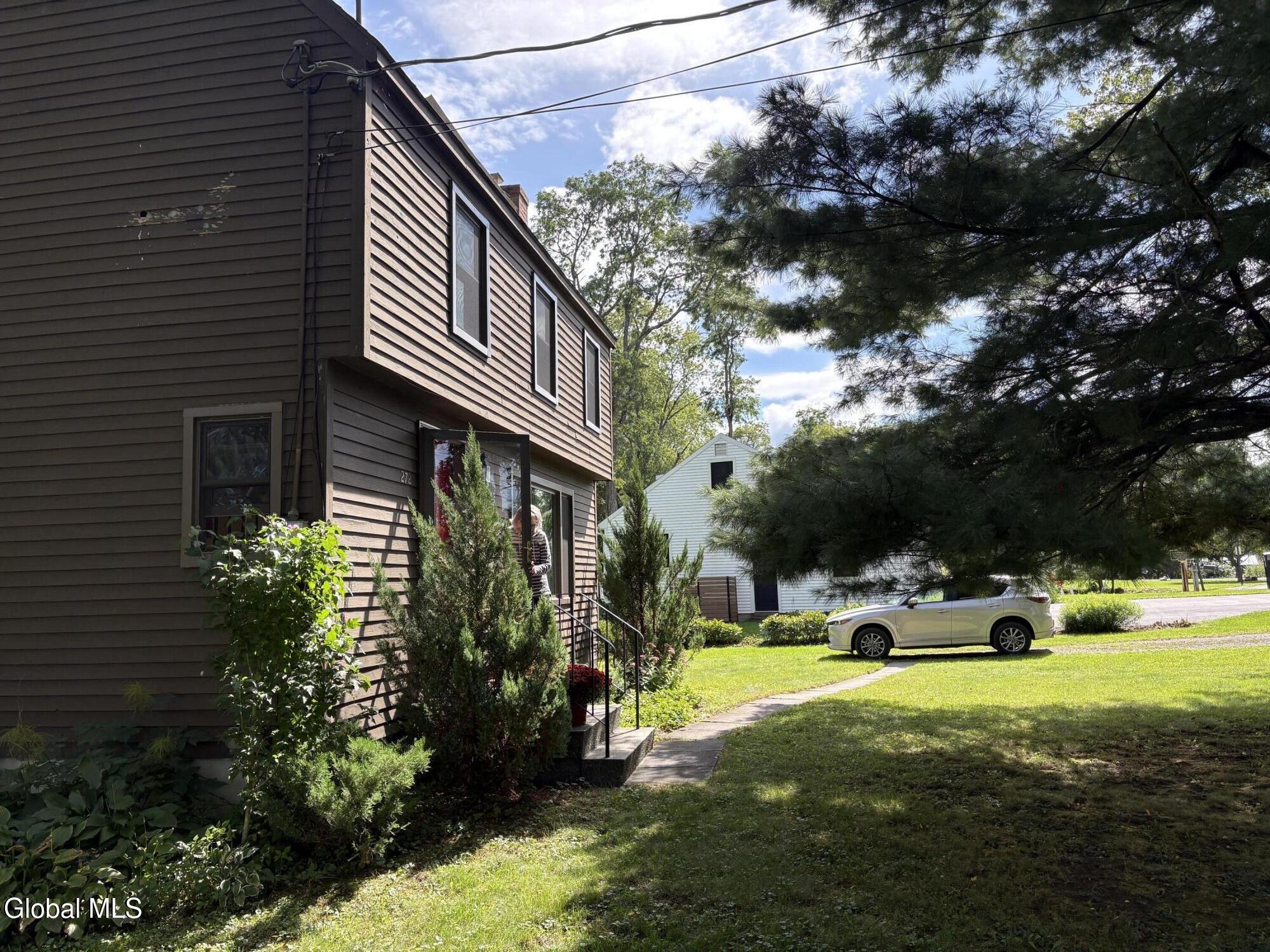 272 Brandle Road Altamont NY 12009