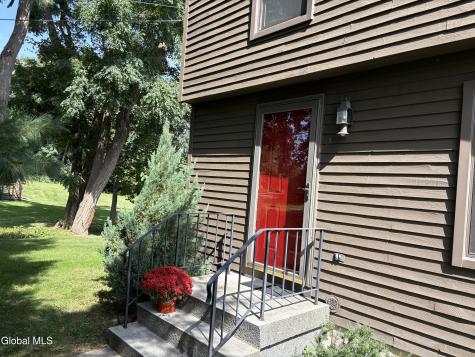 272 Brandle Road Altamont NY 12009